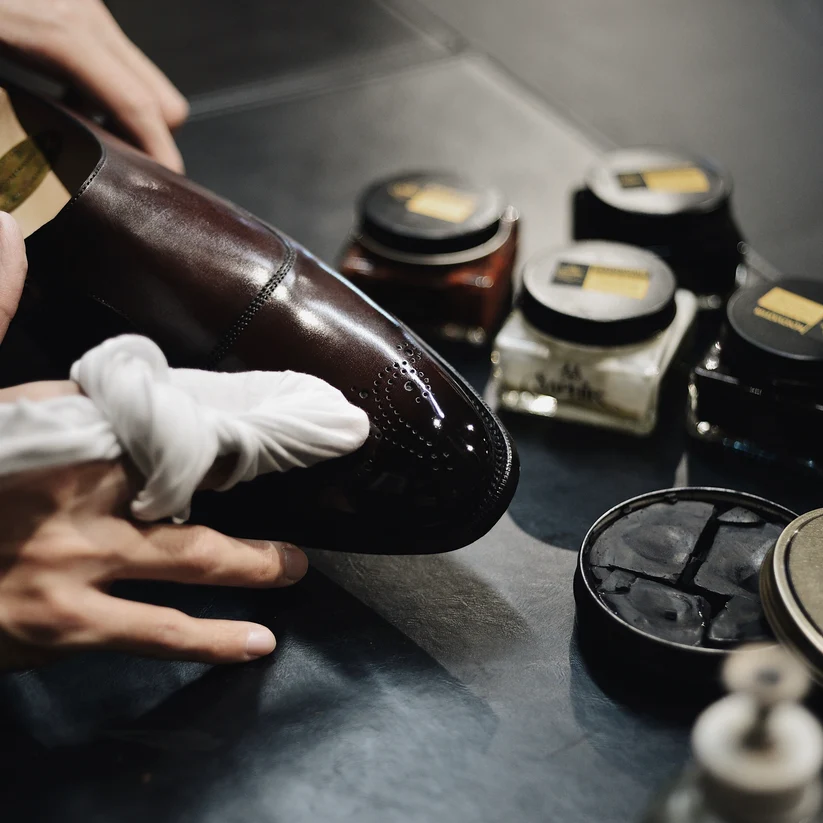 Shoe Shine in Newport News: Choosing Leather Care